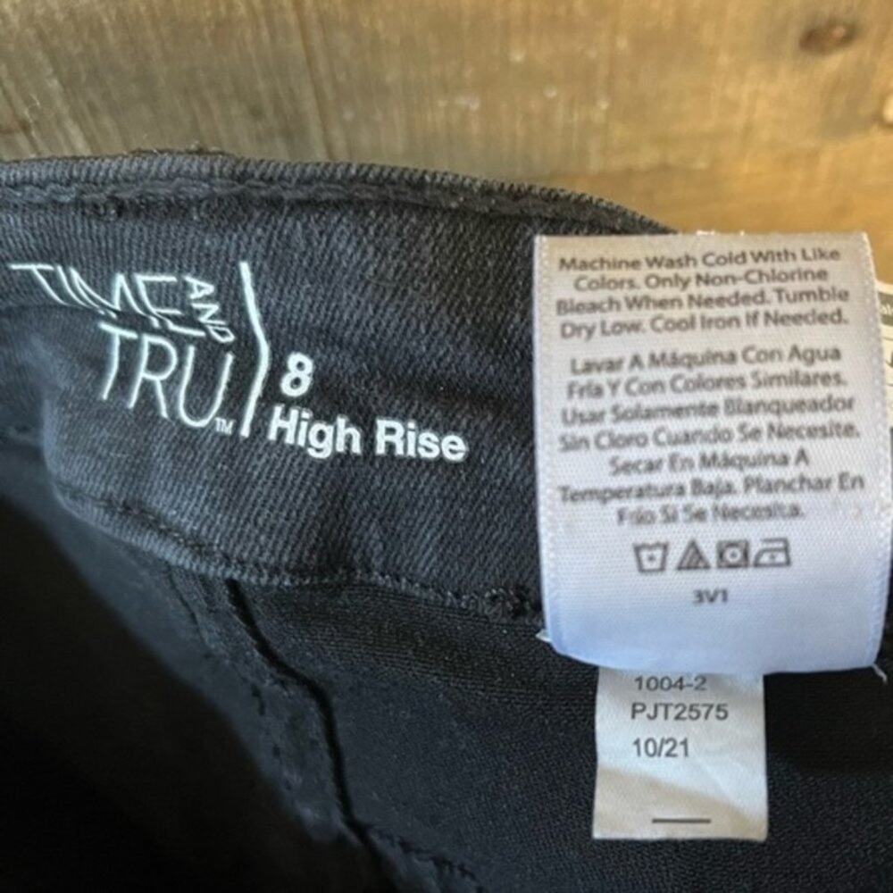 Time And Tru Black High Rise Straight Leg Crop Pants Size 8 - Picture 10 of 12